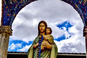Santurio de Polloc Enca&ntilde;ada  Cajamarca Per&uacute; Italia en los anDES
