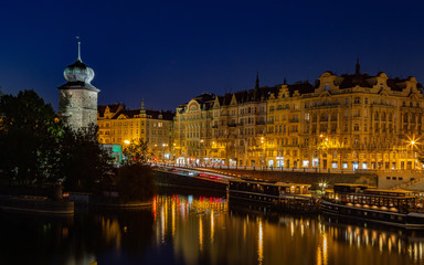 Fototapeta na wymiar Night Prague scenery
