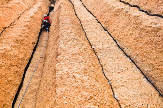 Wayne Wallace climbs U2 5.10+ at Trout Creek in Oregon.      
