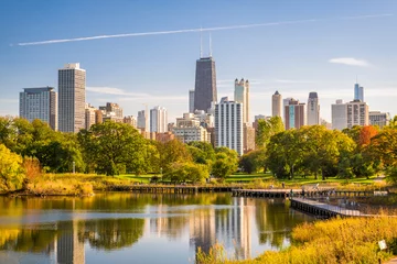  Chicago, Illinois, Usa skyline van de binnenstad en park in de vroege herfst. © SeanPavonePhoto