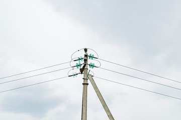 Double power line support in the field