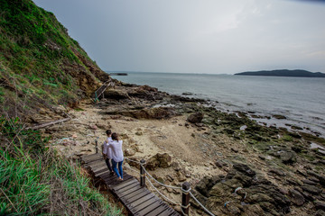 Fototapeta premium Khao Laem Ya-Rayong: 22 June 2019, the atmosphere in the scenic area within the park area, there are tourists visiting to see the beauty of the sea in the eastern part of Thailand