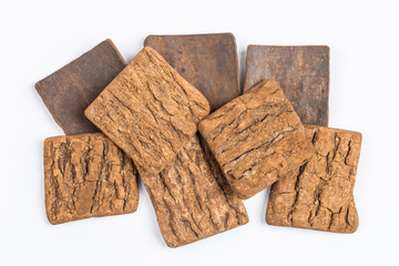 eucommia ulmoides piece