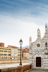 Fototapeta na wymiar Santa Maria della Spina church, Pisa, Italy