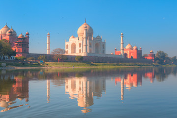 Fototapeta na wymiar Tourist visit and travel in Taj Mahal - Agra, India