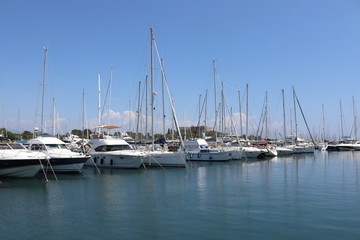 Fototapeta premium yachts in harbor