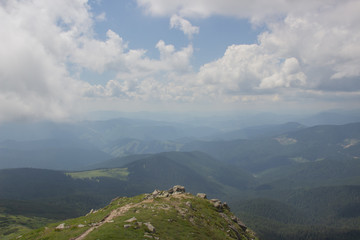 Trekking in the Carpathians, Hike to the border between Ukraine and Romania from Pop Ivan Marmarassky to Pop Ivan Chernogorsky.