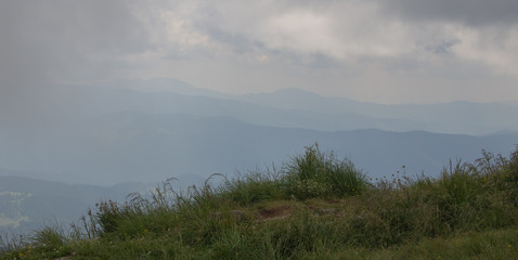 Trekking in the Carpathians, Hike to the border between Ukraine and Romania from Pop Ivan Marmarassky to Pop Ivan Chernogorsky.
