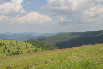 Trekking in the Carpathians, Hike to the border between Ukraine and Romania from Pop Ivan Marmarassky to Pop Ivan Chernogorsky.