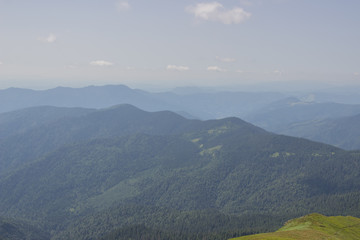 Naklejka premium Trekking in the Carpathians, Hike to the border between Ukraine and Romania from Pop Ivan Marmarassky to Pop Ivan Chernogorsky.