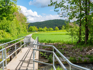 Fototapeta premium Radweg in der Fränkischen Schweiz in Mittelfranken