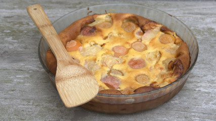 clafoutis aux pêches et abricots d'été