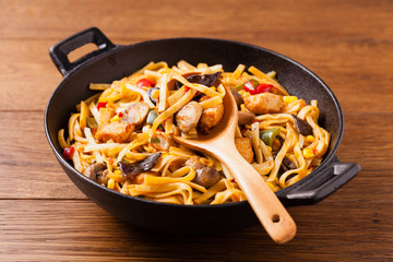 Indonesian pasta with chicken, pieces of bamboo and mushrooms.