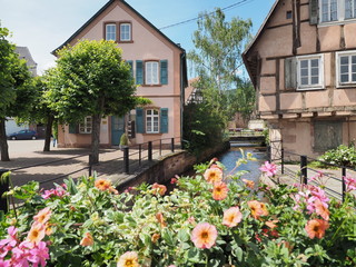Fototapeta na wymiar Wissembourg - Weißenburg – Weisseburch - im Elsass - mit mittelalterlichem Stadtkern