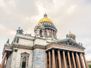 Fototapeta na wymiar Architecture builidng of St. Isaac's Cathedral, Russia