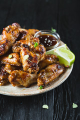 A large portion of fried chicken wings