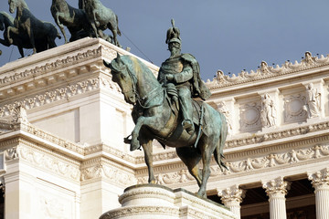 Obraz premium Equestrian sculpture of Victor Emmanuel II, Altare della Patria, Piazza Venezia, Rome, Italy