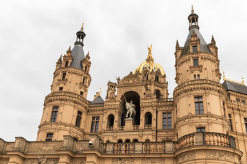 Naklejka premium Schwerin, Germany. Details of Schwerin Castle Palace (Schweriner Schloss), a World Heritage Site in Mecklenburg-West Pomerania