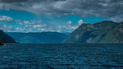 Tinnsjå, tinnsjo norweskie jezioro, góry skandynawskie
