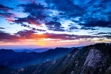 Sunset from Moro Rock in Sequoia National Park-2
