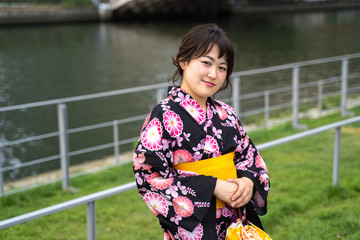 浴衣の女性