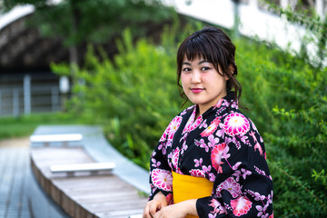 浴衣の女性