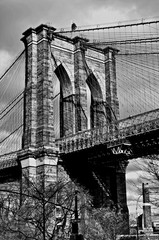 Brooklyn bridge black and white