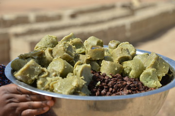LA NOURITURE FAITE A BASE DE HARICOT APPELE BAIGNET 