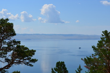 Fototapeta na wymiar Lake Baikal view from mountains to 