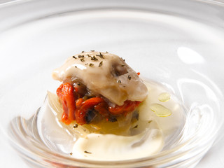 receta de pescado gourmet, vista cenital. gourmet fish recipe, overhead view.