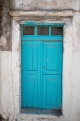 Alte bunte Türe und Fassade auf Naxos Griechenland