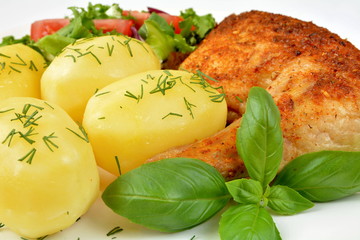 udko z kurczaka pieczone, ziemniaki i surówka © robert6666