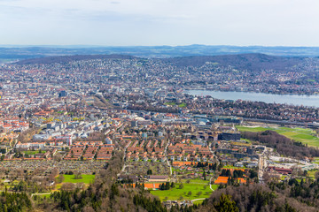 Obraz premium Panorama view of city of Zurich from the Uetliberg mountain