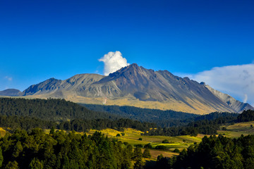 Naklejka premium nevado de toluca