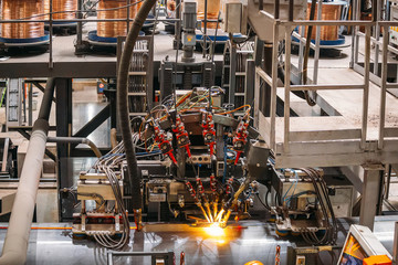 Longitudinal tack welding machine for welding of outer seam of steel pipe, close up