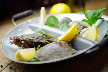 Oysters & Vongole