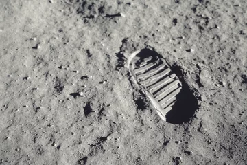 Vlies Fototapete Nasa Tritt auf den Mond. Elemente dieses von der NASA bereitgestellten Bildes