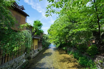 Selbstklebende Fototapeten 京都　祇園白川　夏 © Route16