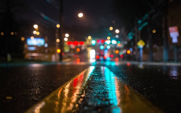 traffic in the city at night