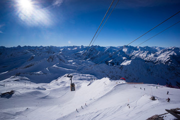 Fototapeta na wymiar oberstdorf mountain top in winter far view
