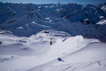 Fototapeta na wymiar oberstdorf mountain top in winter ski slope