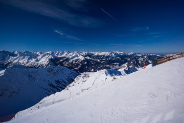 Fototapeta na wymiar oberstdorf mountain top in winter freeride