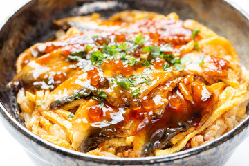 うなぎ丼(ひつまぶし)