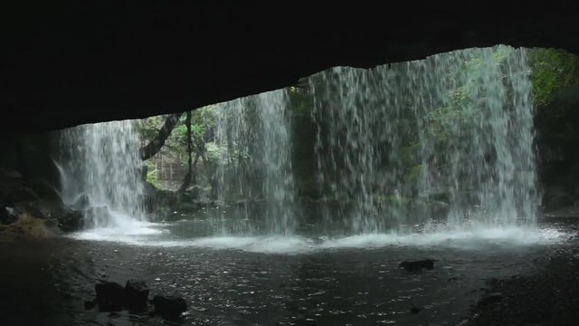 鍋ヶ滝