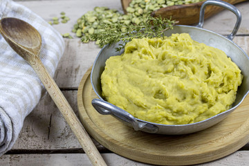purée de pois cassés