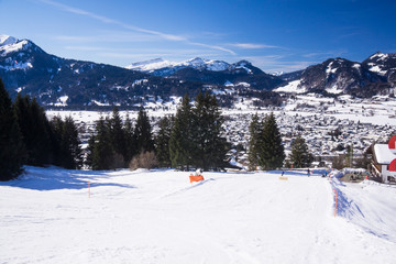 Fototapeta na wymiar german alps mountain top in winter ski slope