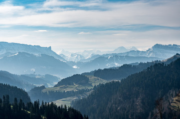 Obraz premium Aussicht von Risisegg zur Schrattenfluh