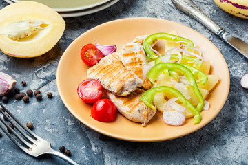 Salad with chicken and vegetables