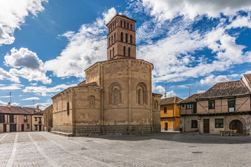 Fototapeta na wymiar Romanesque church of San Lorenzo built at the beginning of the 12th century (Segovia, Spain