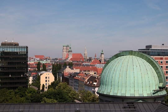 DIE 2,355 BESTEN BILDER, STOCKFOTOS UND ZU „Baviera